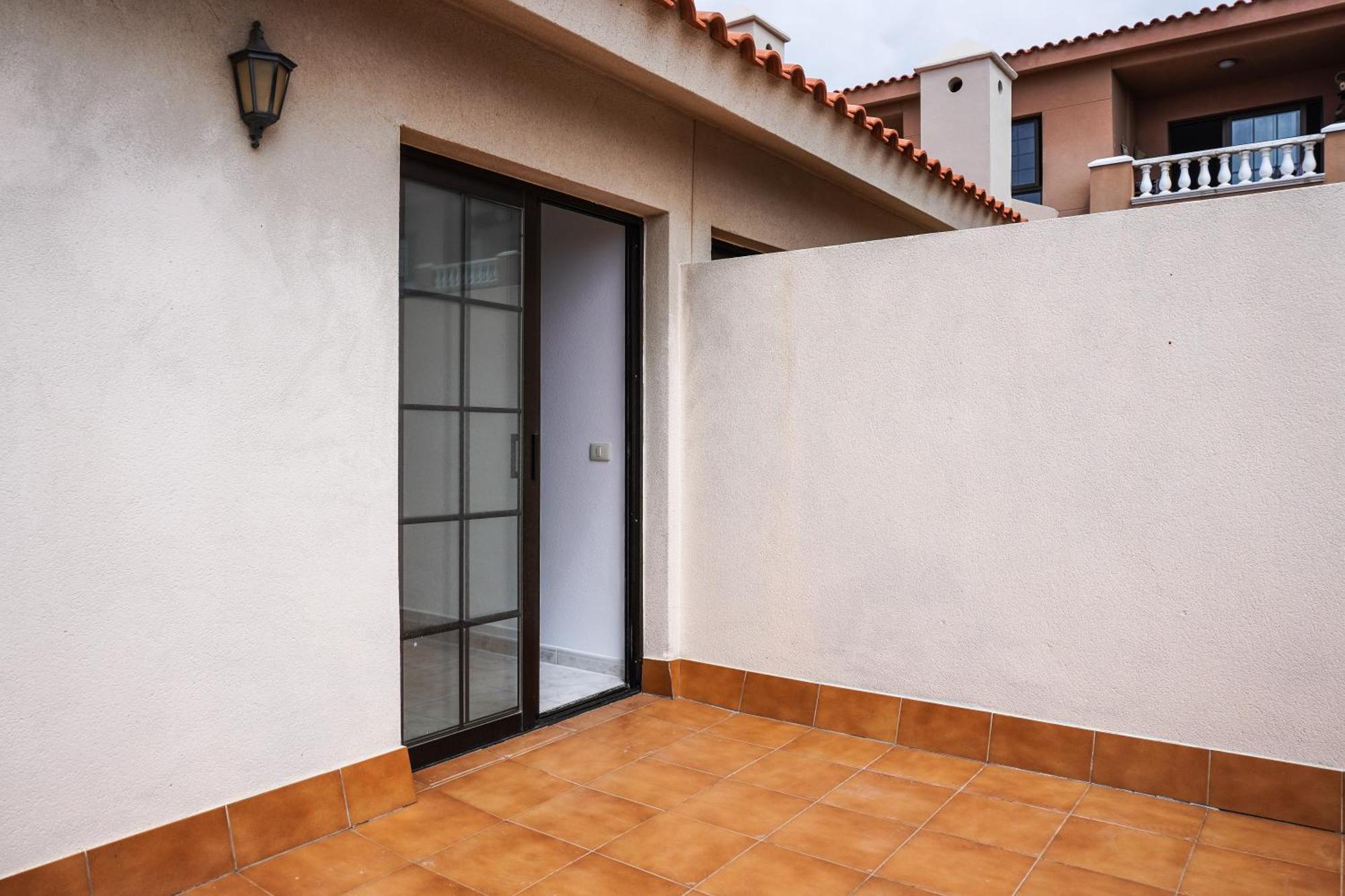 Bright House With Working Space Apartment El Medano (Tenerife)