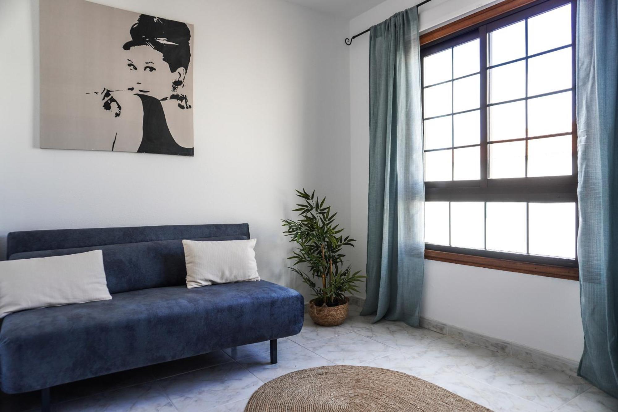 Bright House With Working Space